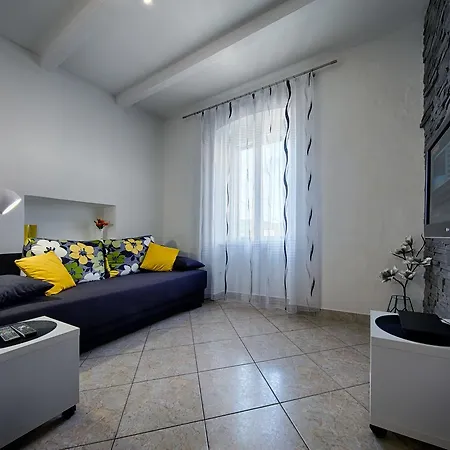 Jure Apartment